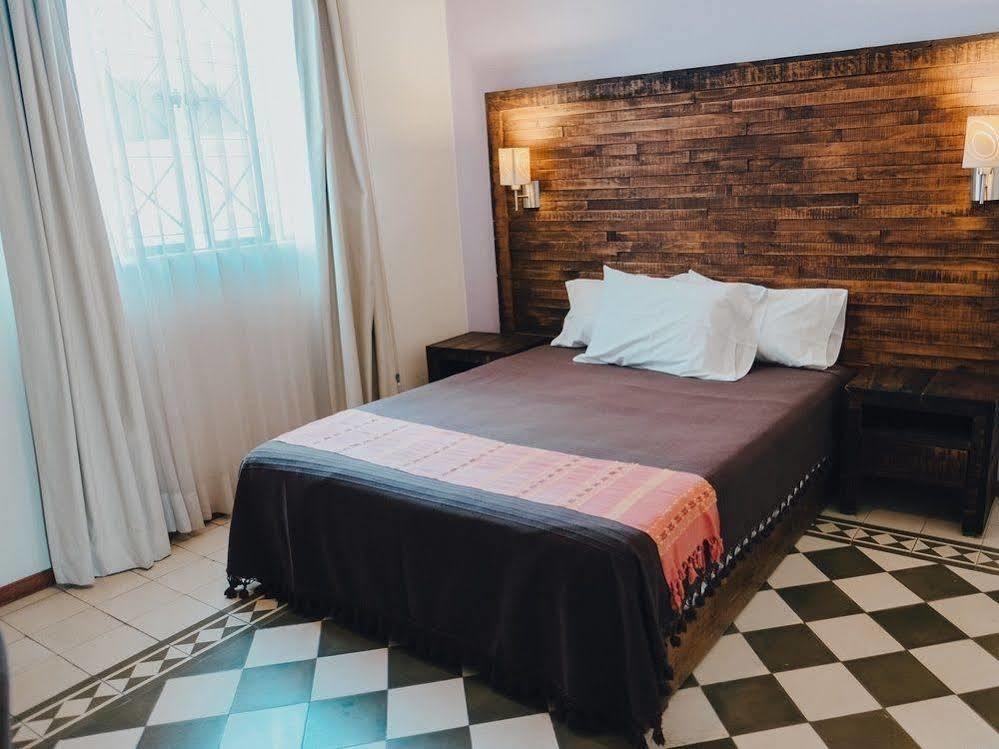 La Fe Hotel And Arts Guadalajara Exterior photo